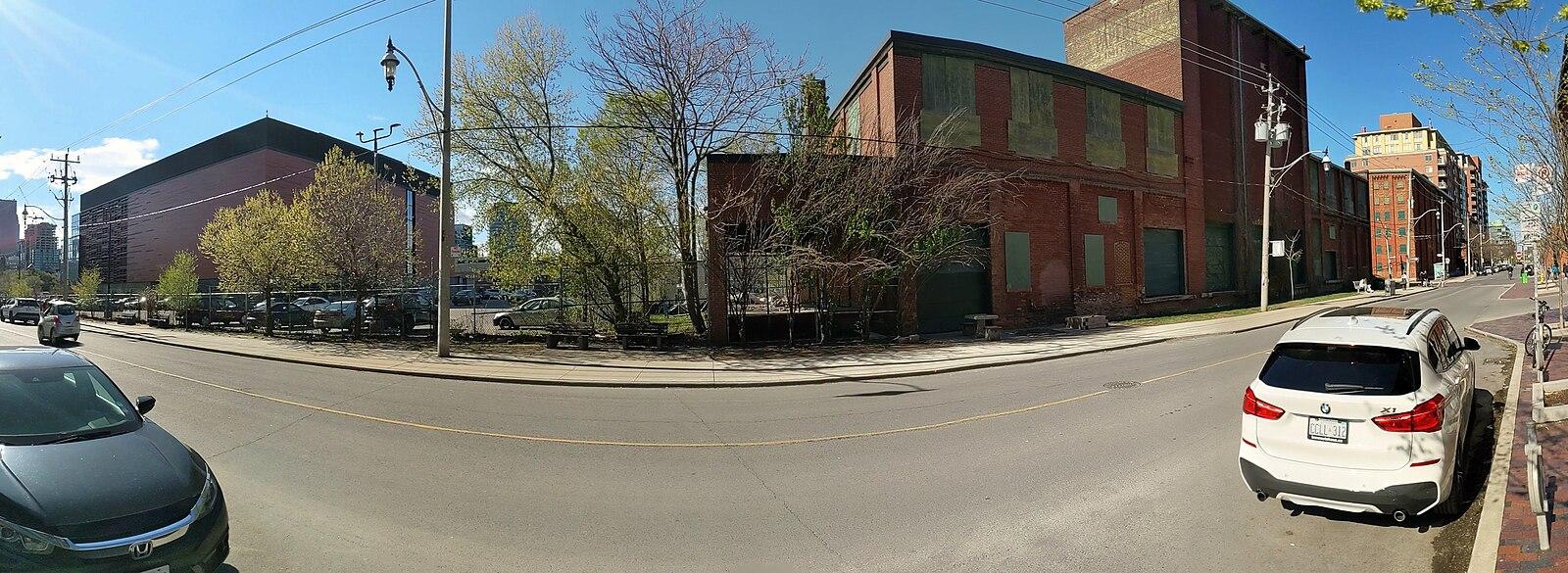 Distillery district, Mill Street 2021 05 06