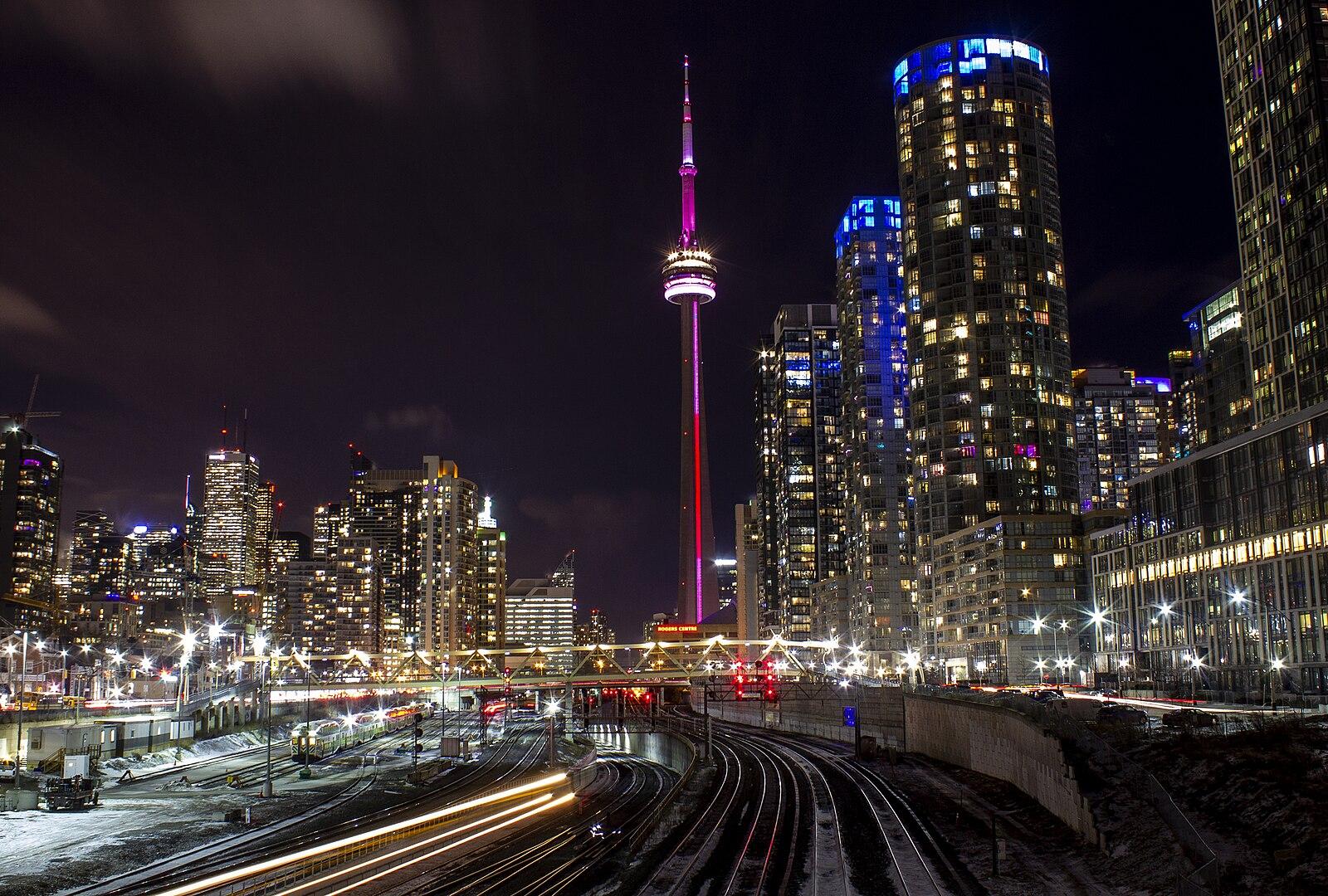 Downtown Toronto from Bathurst Street